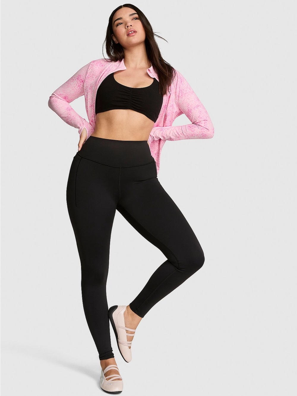 PINK Victoria's Secret Black Relay Leggings